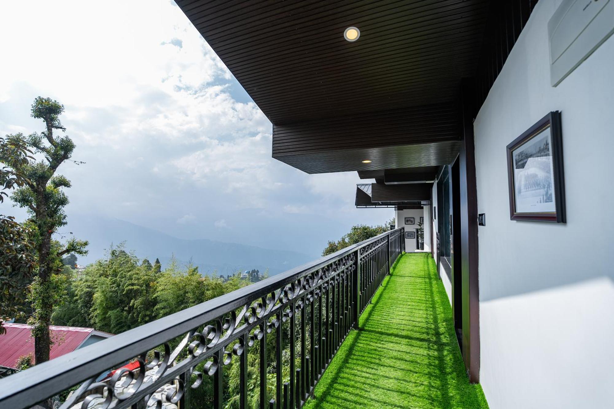 The West Gate Posada By Summit Darjeeling  Exterior photo
